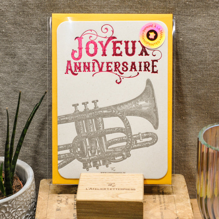 Carte Letterpress Joyeux Anniversaire Trompette, rouge (avec enveloppe)